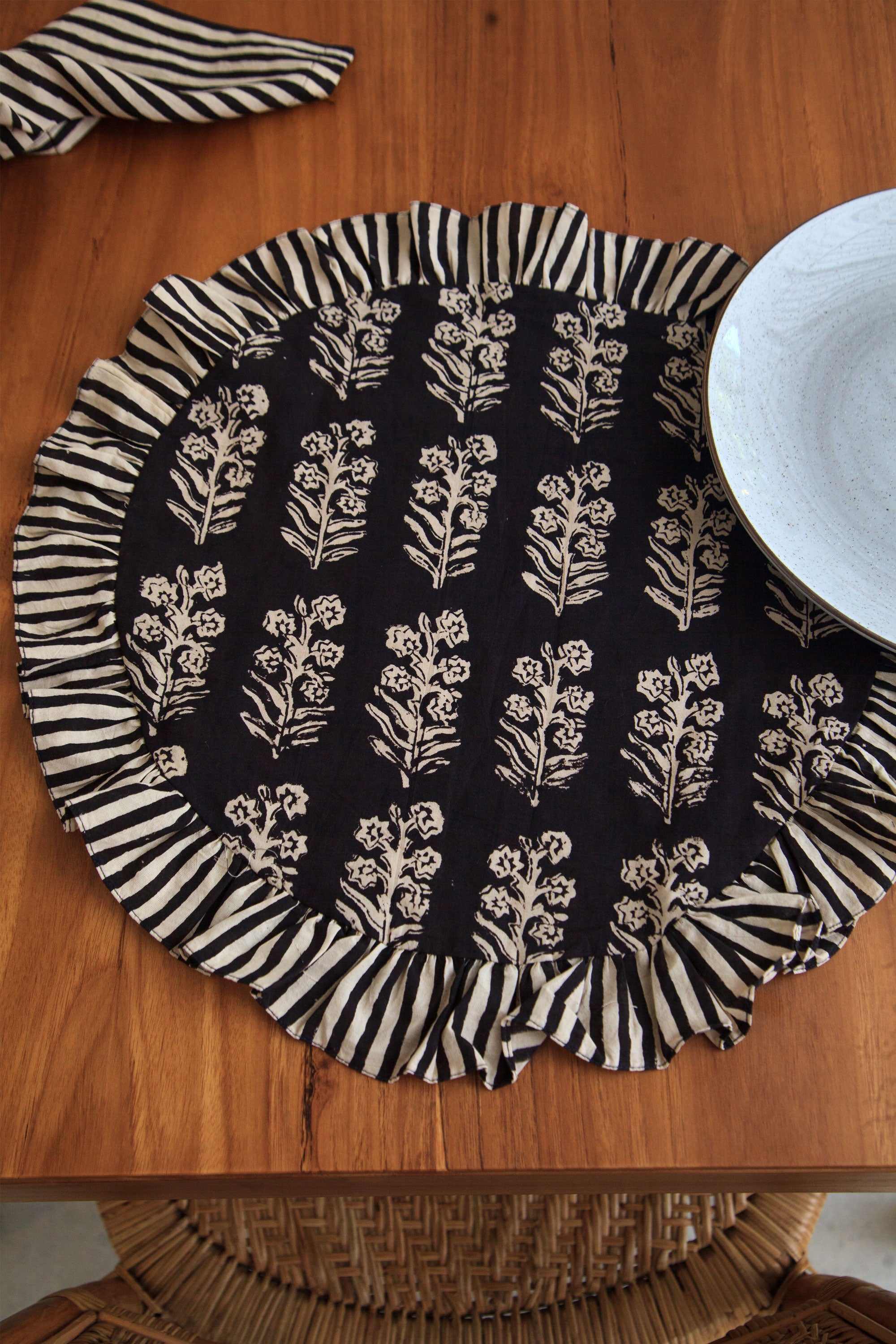 Wildloom Ruffle Placemat