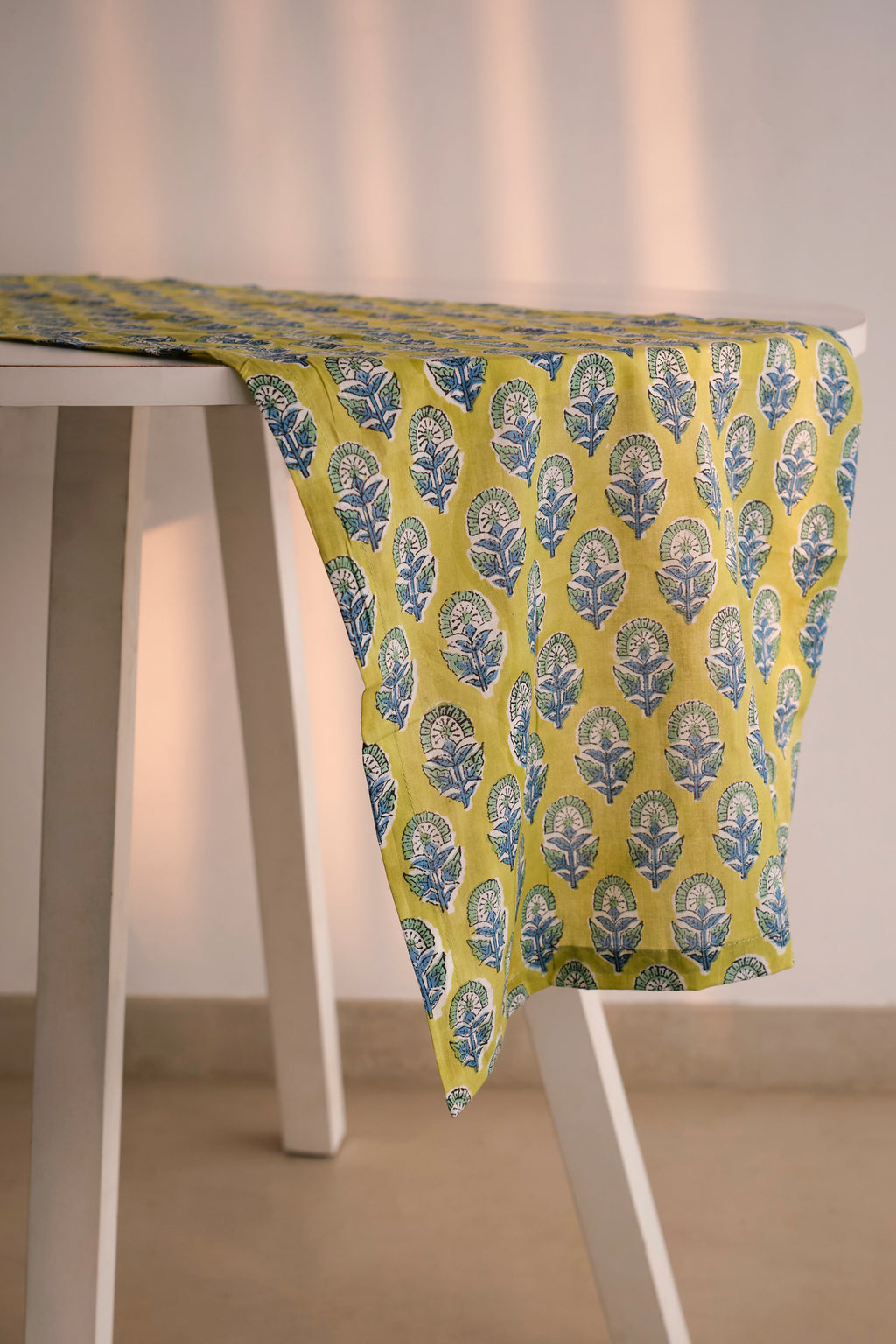 Lime Sprigs Runner