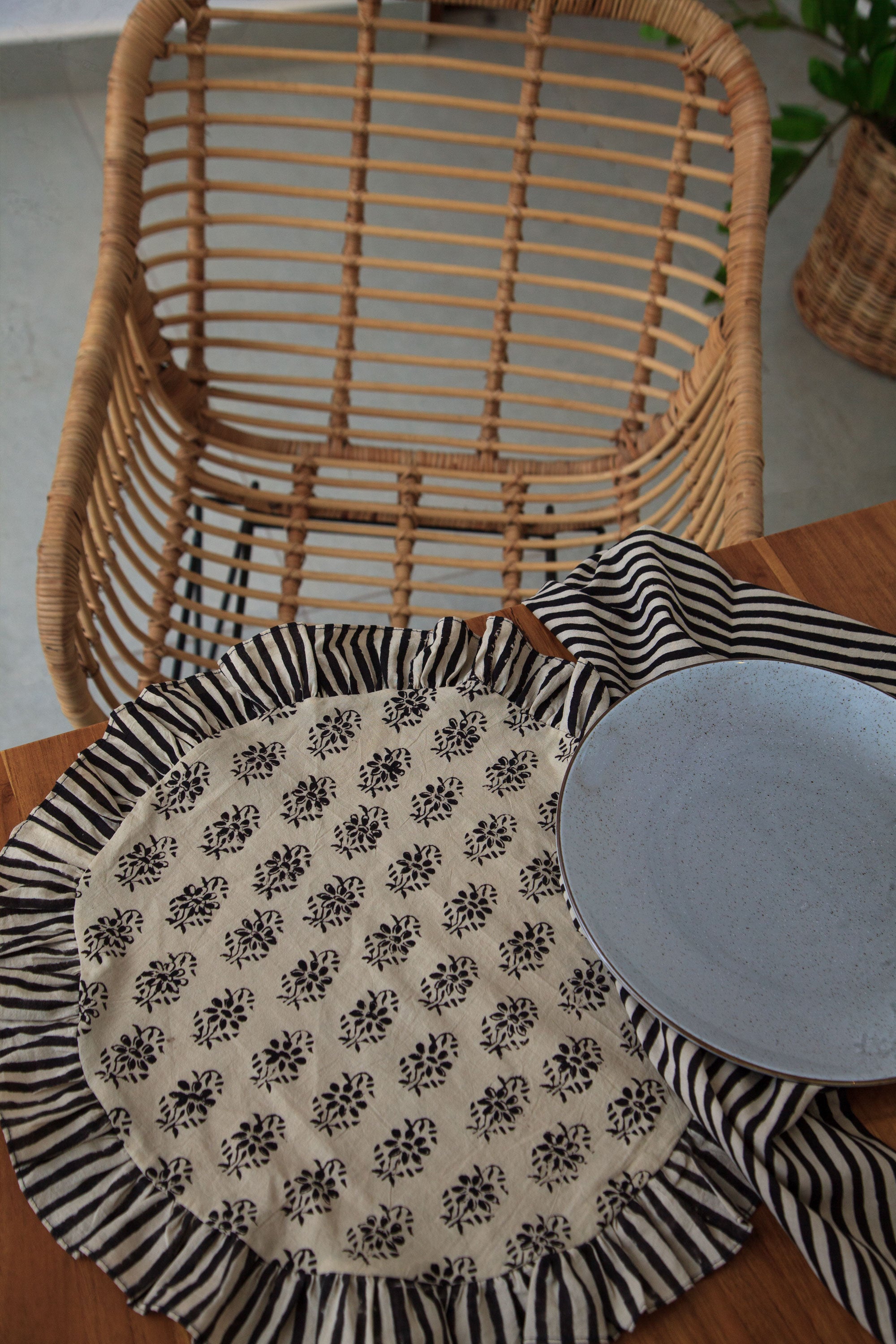 Noor Ruffle Placemat